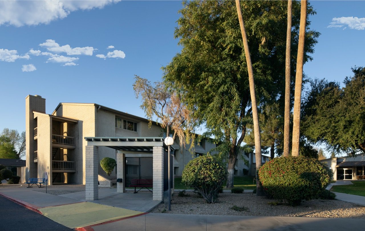 towers hud outdoor Large